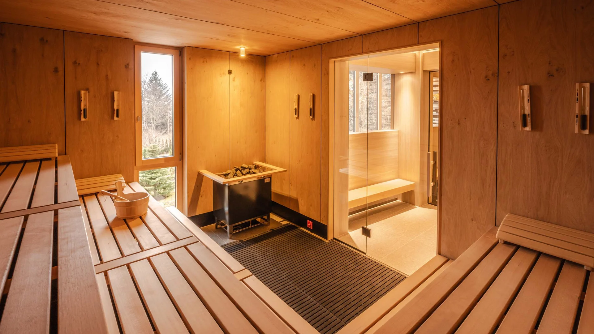 Wellnesshotel mit Pool & Sauna im Schwarzwald – Parkhotel Flora Schluchsee