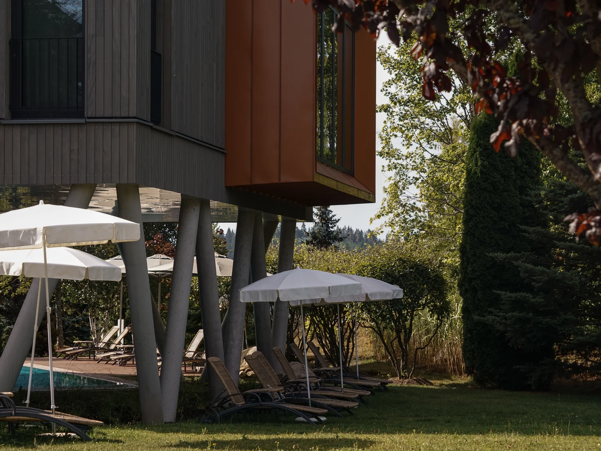 Wellnesshotel mit Pool & Sauna im Schwarzwald – Parkhotel Flora Schluchsee Wellnesshotel mit Pool & Sauna im Schwarzwald – Parkhotel Flora Schluchsee
