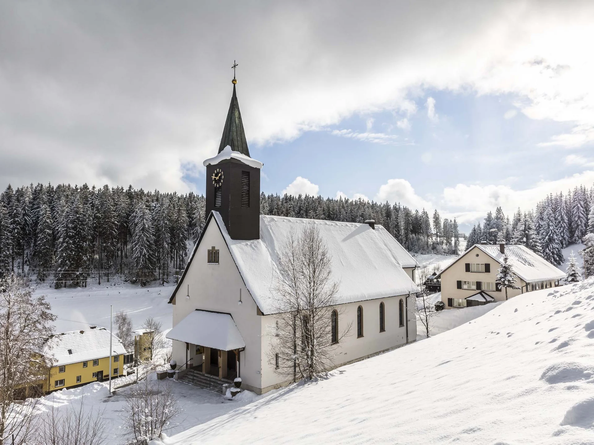 Urlaub am Schluchsee im Hochschwarzwald – Natur & Erholung genießen im Parkhotel Flora Schluchsee