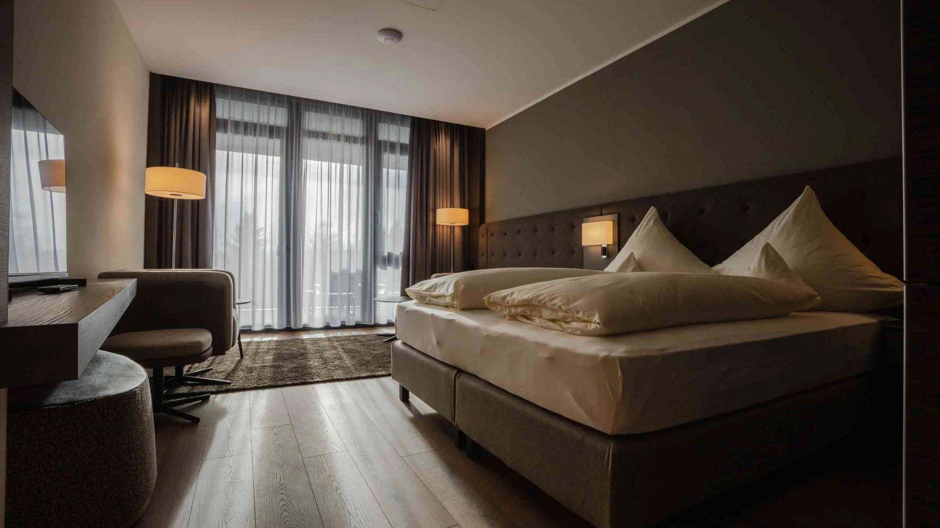 Ihr Wohlfühlhotel im Hochschwarzwald – Hegers Parkhotel Flora am Schluchsee Ihr Wohlfühlhotel im Hochschwarzwald – Hegers Parkhotel Flora am Schluchsee
